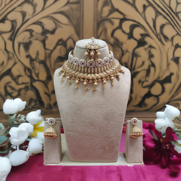 "Exquisite Beauty: Luxury Copper Necklace Pendant with Beautiful Design & Pink color