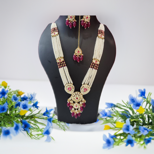 Luxurious Long Kundan Pandal Set with Maagh Tikka With Stunning Earrings