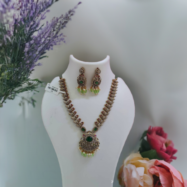 Luxurious Long Kundan Set – A Regal Masterpiece