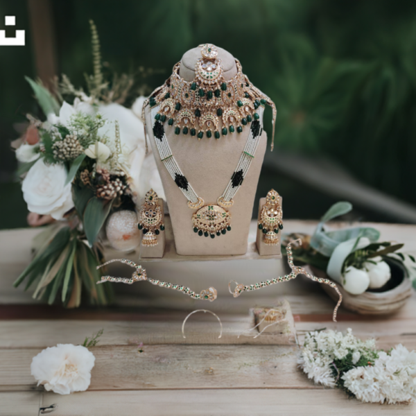 Luxurious Royal Collection in Bridal Necklace Set