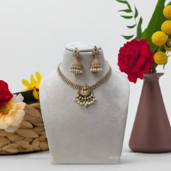 "Regal Charm: Luxury Copper Choker Necklace with pink color  Pendant & Elegant Earrings"