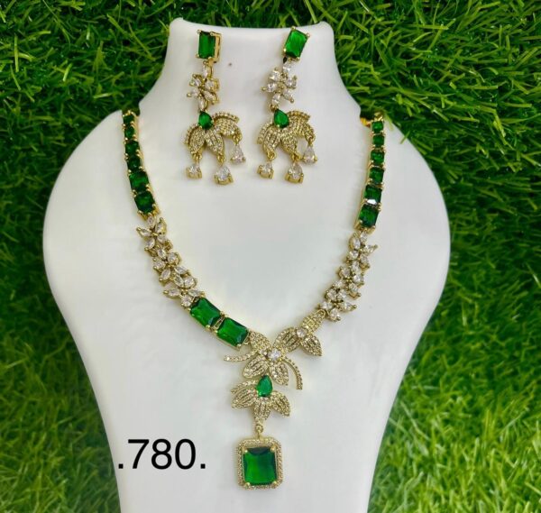 Mehndi Polish AD Necklace Set