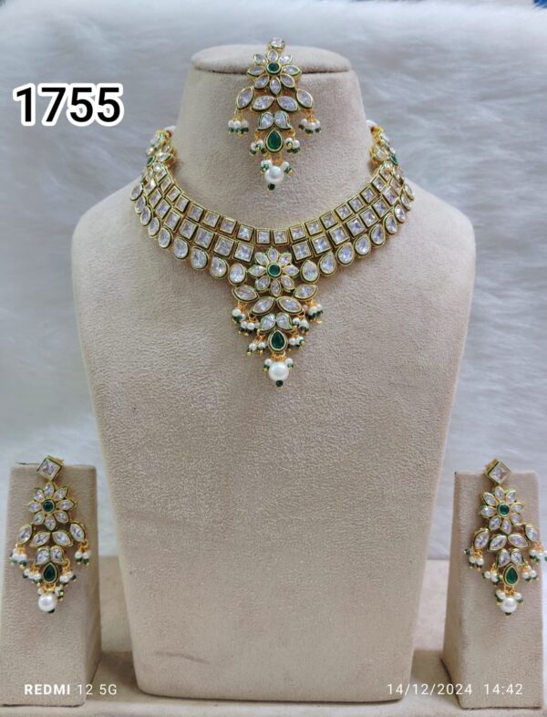 Kundan Necklace Set