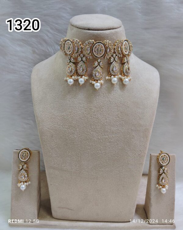 Kundan Necklace Set